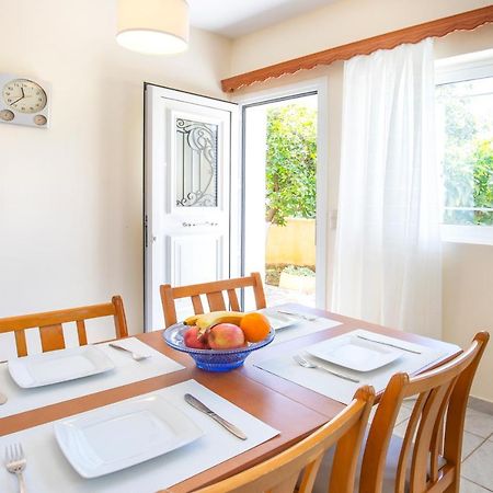 Βιλα Μπουμπουλινα Apartment Sami  Bagian luar foto